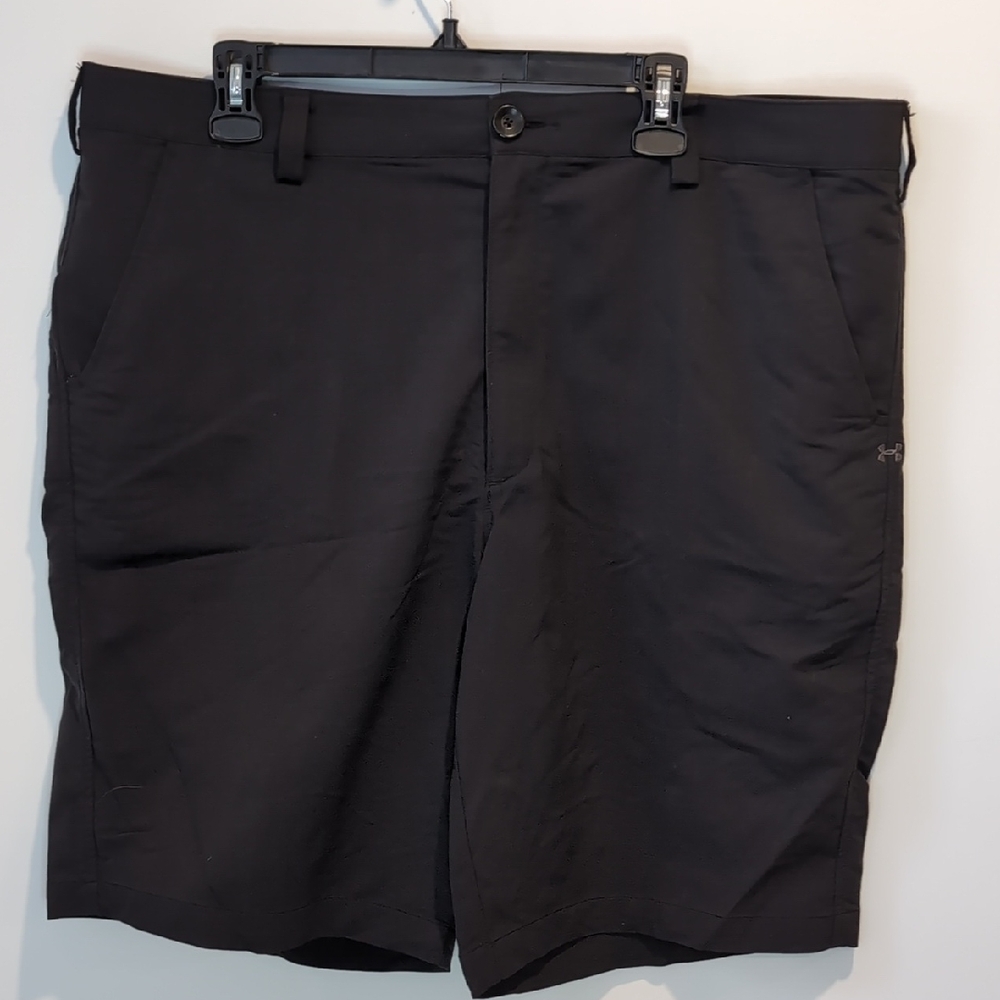 Under Armour Performance Black Shorts